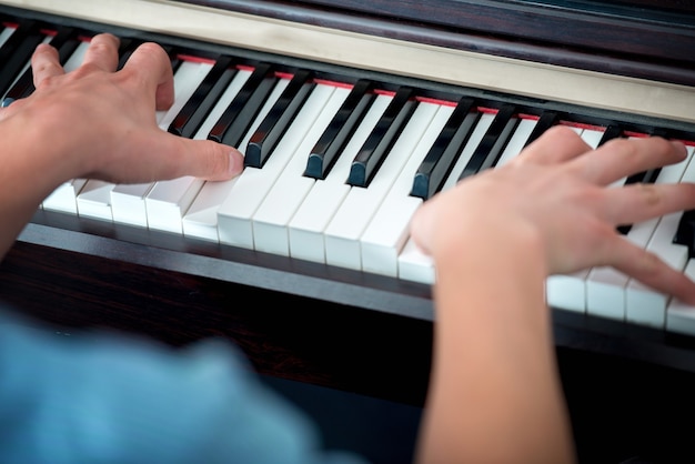 Mãos do jogador de piano