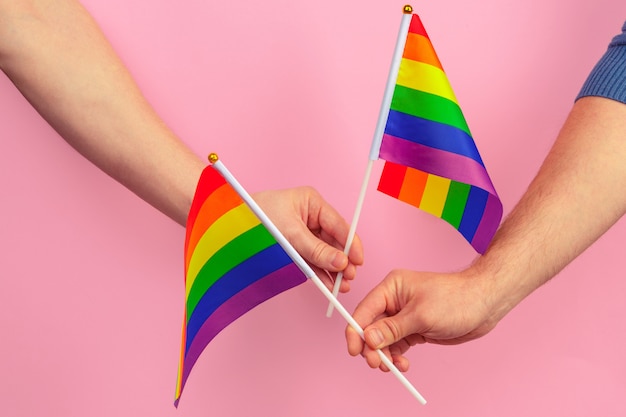 Mãos ondas orgulho gay lgbt arco íris bandeira