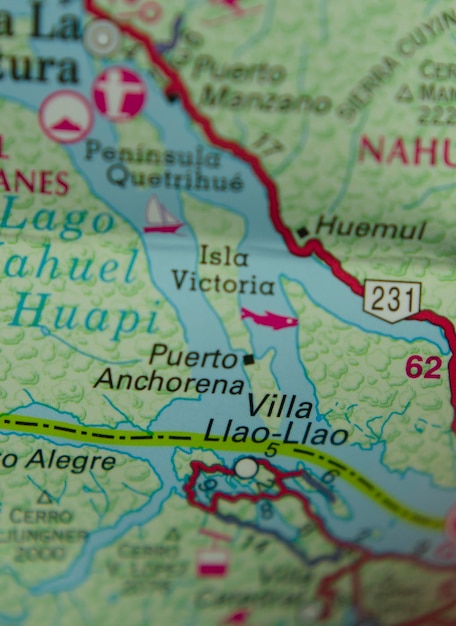mapa vertical de Villa Llao Llao en Bariloche mapa turístico de la Patagonia argentina
