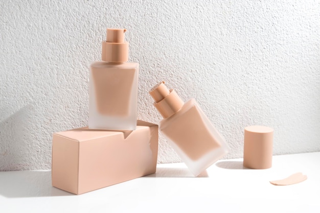 Maqueta de base de maquillaje en polvo imprimación cc cojín corrector cuidado de la piel botella tubo cosmético de belleza cuidado de la salud embalaje de marca