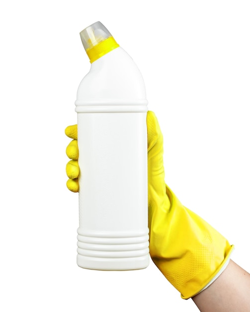 Maqueta de botella de detergente paquete limpio en blanco de gel de baño líquido en la mano con guantes amarillos aislados sobre fondo blanco