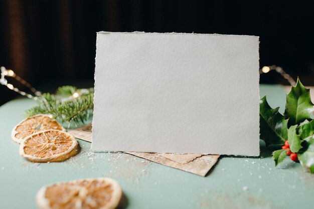 maqueta de hoja de papel con textura maqueta tarjeta de navidad, fondo de navidad