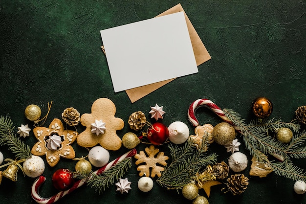 Foto maqueta de tarjeta de felicitación de navidad para invitación festiva o deseo de navidad. feliz año nuevo o feliz navidad diseño de composición.