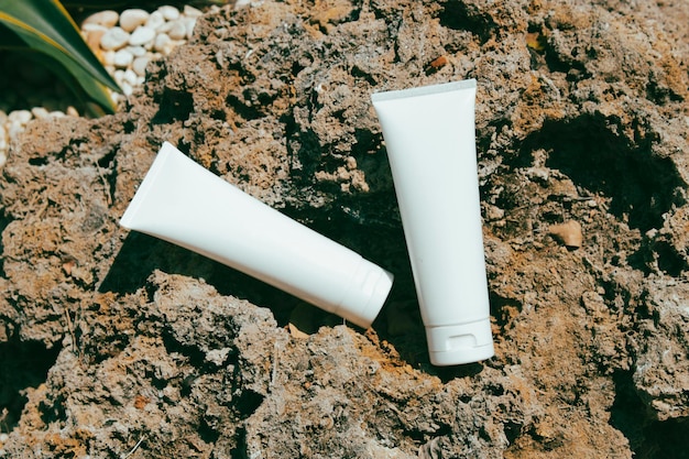 Maquete de garrafa de cuidados com a pele médica tubo cosmético de maquiagem de beleza tratamento facial limpador de rosto