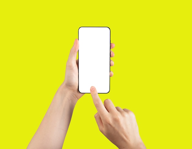 Maquete de tela do celular no dedo da mão pressionando clicando na tela branca vertical em branco em amarelo
