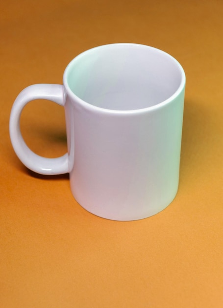 maquete de xícara de caneca isolada no fundo