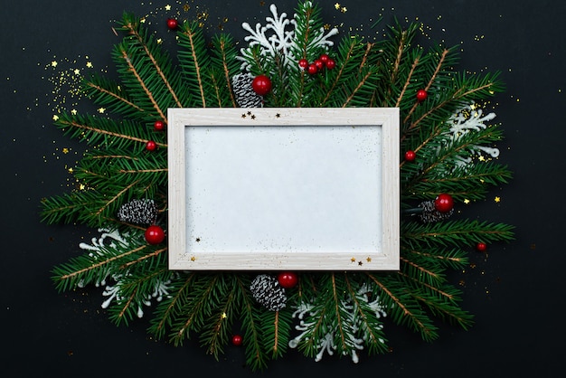 Maquete do quadro de natal para cartões em um preto.