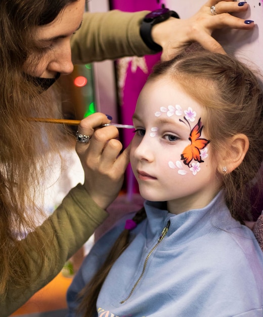 maquillaje infantil dibujos de pintura de la cara Pintura de la cara de las niñas