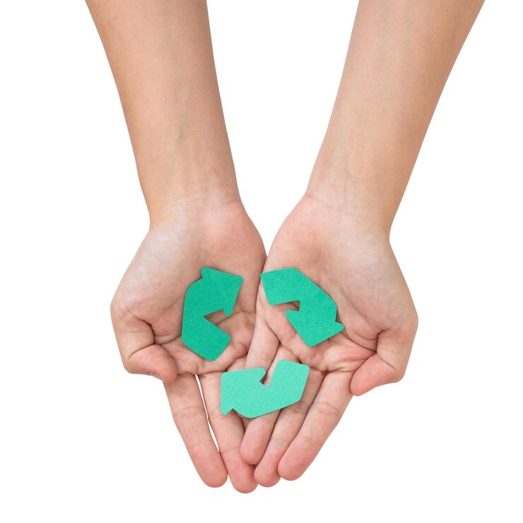 Maquillaje de reciclaje de copas de manos de Png para salvar la campaña ambiental