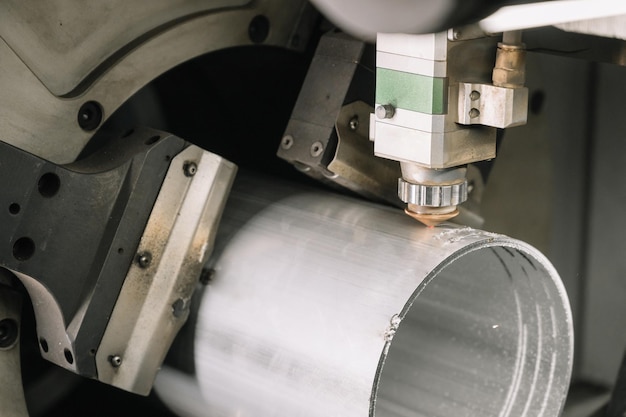Foto máquina de corte a laser para tubos de metal fábrica de corte a laser