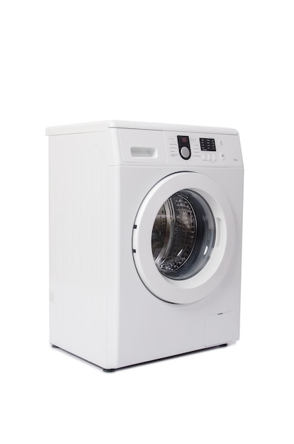 Máquina de lavar roupa isolada no branco