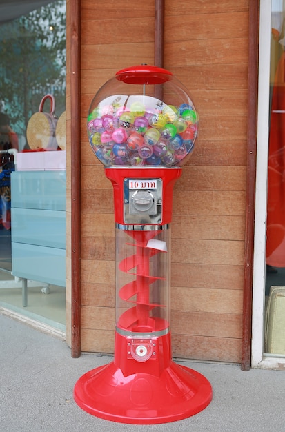 Foto máquina de vending do brinquedo tailandês do estilo do vintage com texto