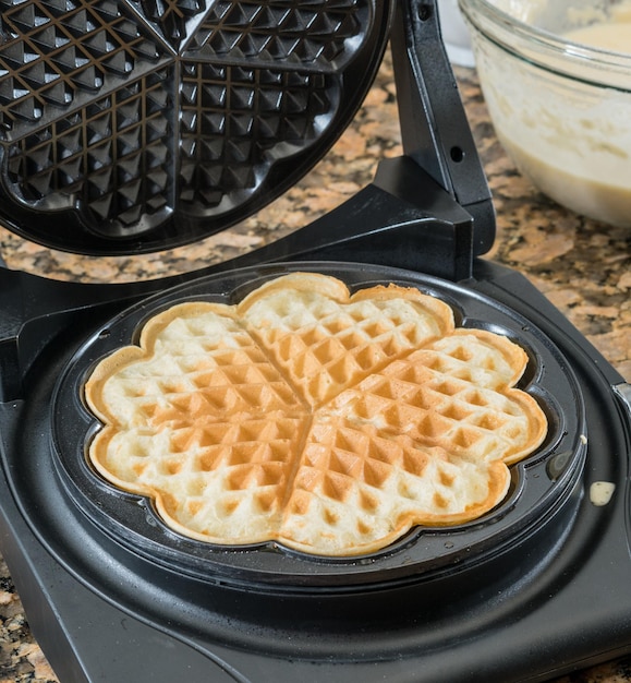 Máquina de waffles norueguesa ou ferro