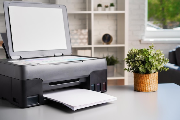 Foto máquina fotocopiadora para impressão de documentos no escritório