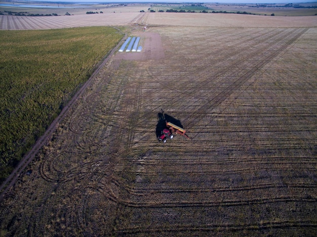 Maquinaria agrícola de siembra directa en La Pampa patagonia Argentina