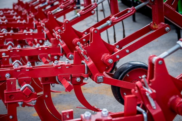 Máquinas e equipamentos agrícolas modernos. Detalhes industriais.