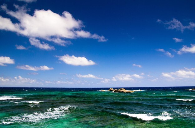 Mar caribe y cielo perfecto