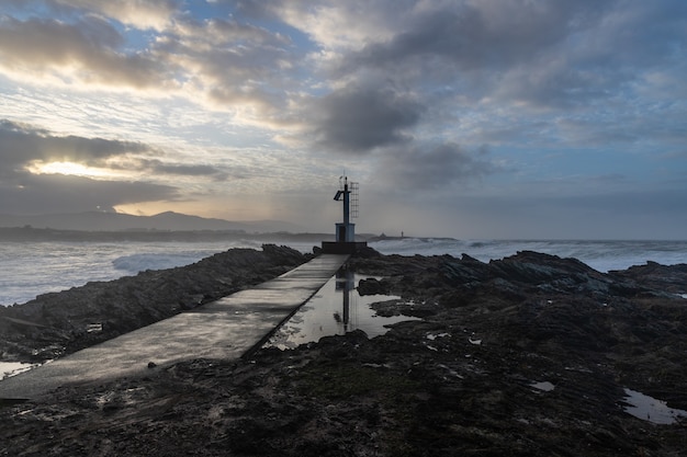 Mar enfurecido en la costa del Cantábrico