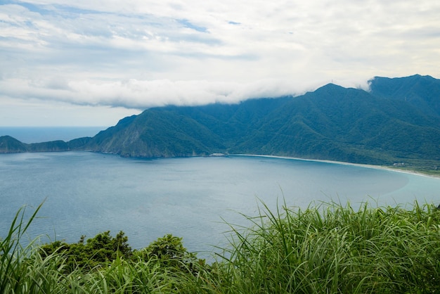 Mar y montaña en Hualien de Taiwán