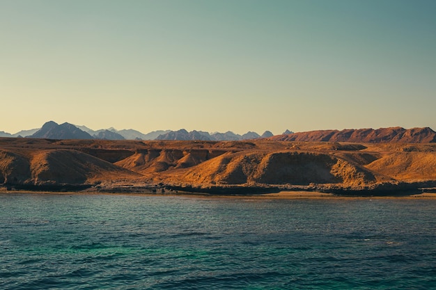 Mar y montañas egipcias