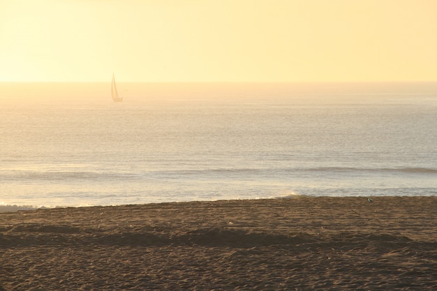 Mar no pôr do sol