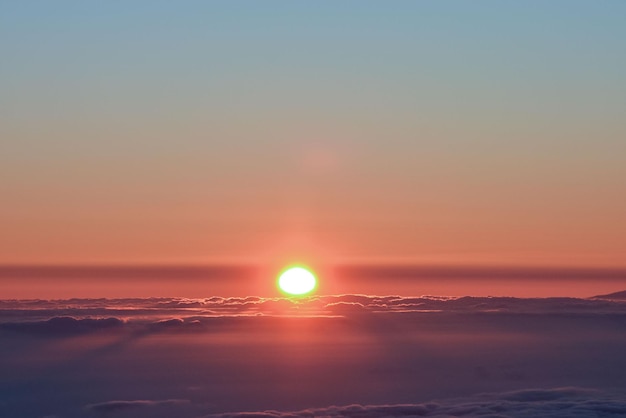 Mar de Nubes, mar de nubes en el fenómeno de alta montaña en Tenerife, Islas Canarias