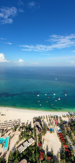 Mar tropical. vista incrível de pássaros em zanzibar