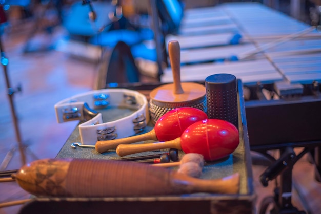 Foto maracas y otros instrumentos musicales