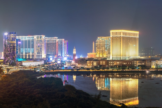 Maravilhosa vista panorâmica da paisagem urbana do cassino de Macau no centro da cidade.