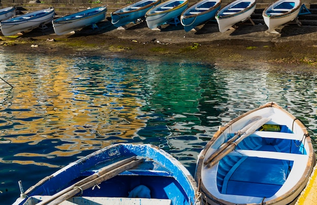 La maravillosa isla de Capri Amalfi costa bahía de Nápoles Italia