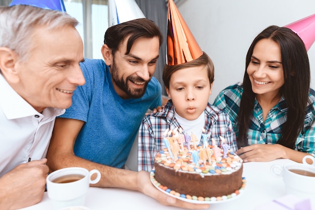 Marido Filho E Pai. Aniversário da mulher Comemore.