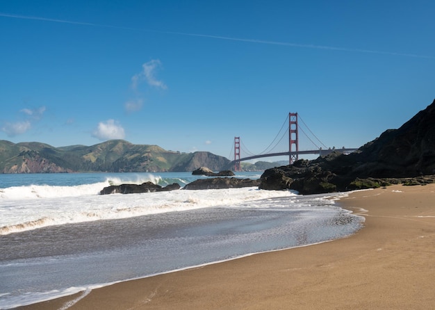 Marin Headlands y el puente Golden Gate desde Baker Beach