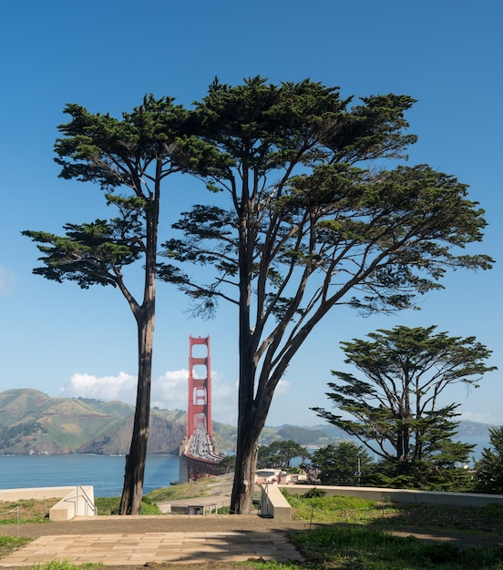 Marin Headlands y el puente Golden Gate desde el parque estatal