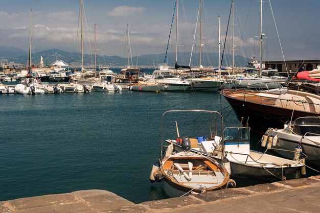 Marina am Tyrrhenischen Meer Ein gemütliches Städtchen an der Amalfiküste Cetara