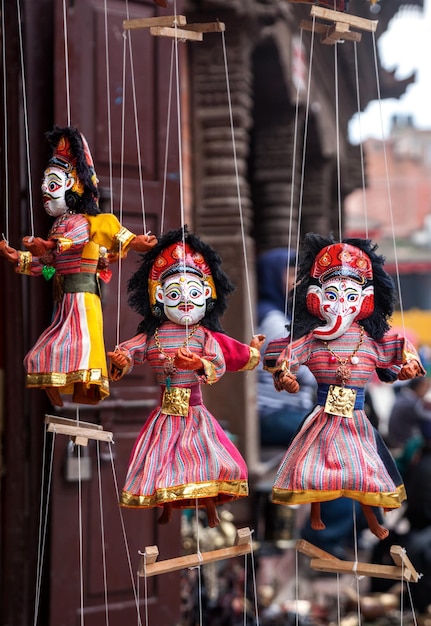 Marionetas en el mercado de Nepal