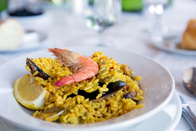 Marisquería tradicional española de paella.