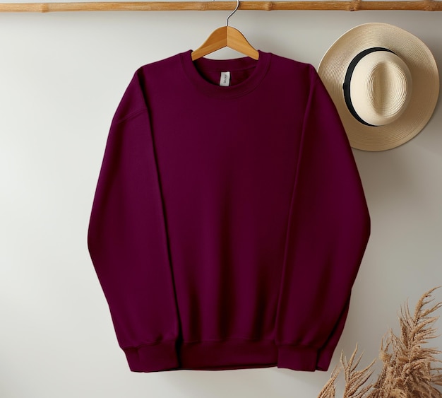 Foto maroon boho sweatshirt pendurado com ambas as mangas mockup bundle