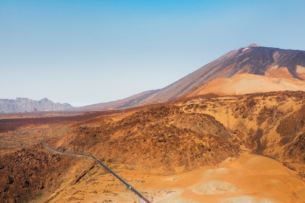 Mars die Wüstenlandschaft des roten Planeten