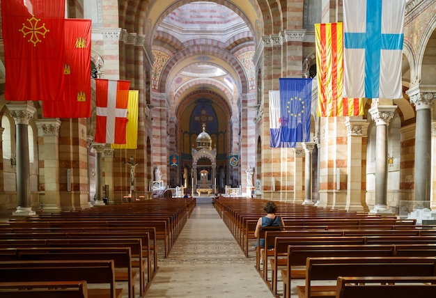 marseille frankreich innenraum der kathedrale von marseille römisch-katholisches nationaldenkmal von frankreich
