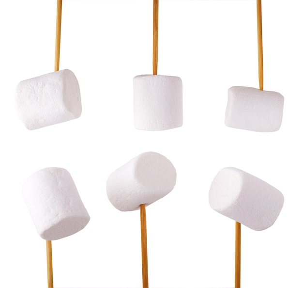 Marshmallow-Set Haufen von leckeren weißen und rosa Marshmallows, isoliert auf weißem Hintergrund Marshmallow Candy-Hintergrund