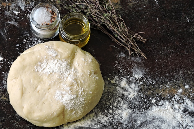 Masa casera para pan o pizza. Pasteles italianos.