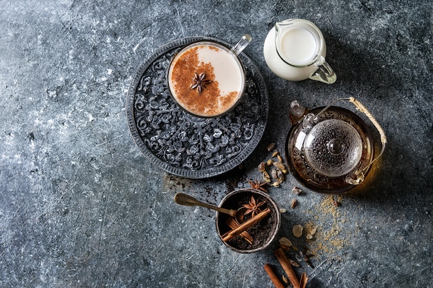 Masala chai con ingredientes