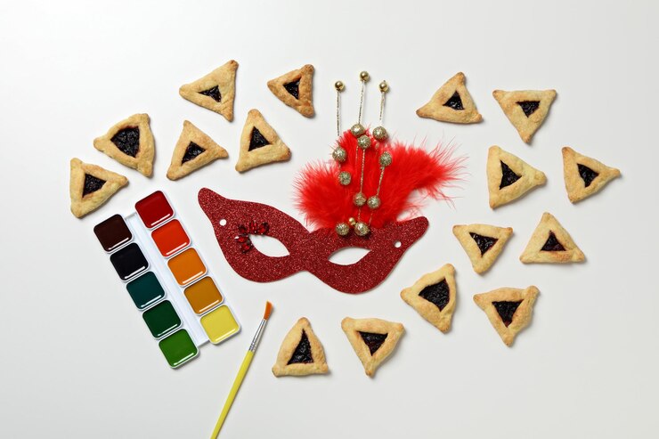 Foto una máscara con galletas tradicionales para el día de purim