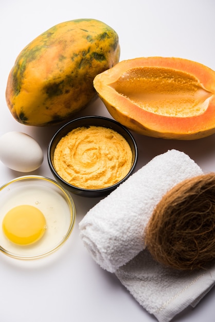 Mascarilla de papaya para el tratamiento del acné, enfoque selectivo