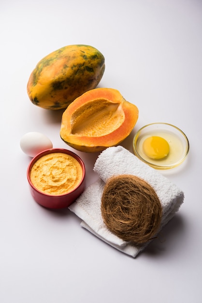 Mascarilla de papaya para el tratamiento del acné, enfoque selectivo