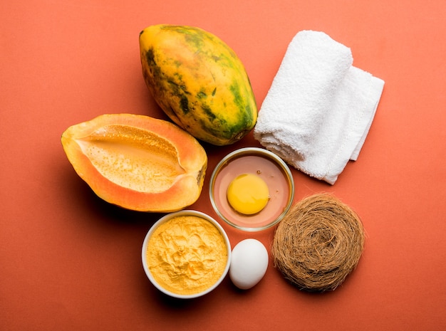 Mascarilla de papaya para el tratamiento del acné, enfoque selectivo