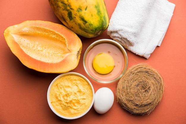 Mascarilla de papaya para el tratamiento del acné, enfoque selectivo