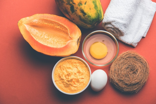 Mascarilla de papaya para el tratamiento del acné, enfoque selectivo