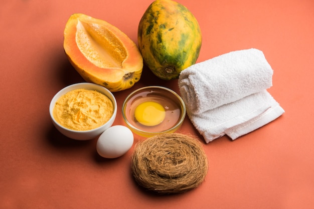 Mascarilla de papaya para el tratamiento del acné, enfoque selectivo