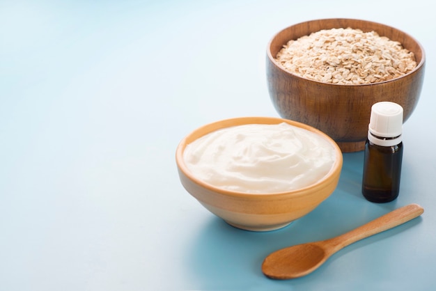 Mascarilla de yogur avena y aceite esencial